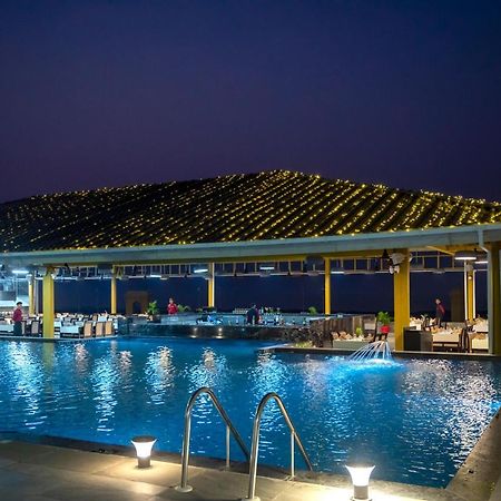 The Gold Beach Resort Daman Exterior photo