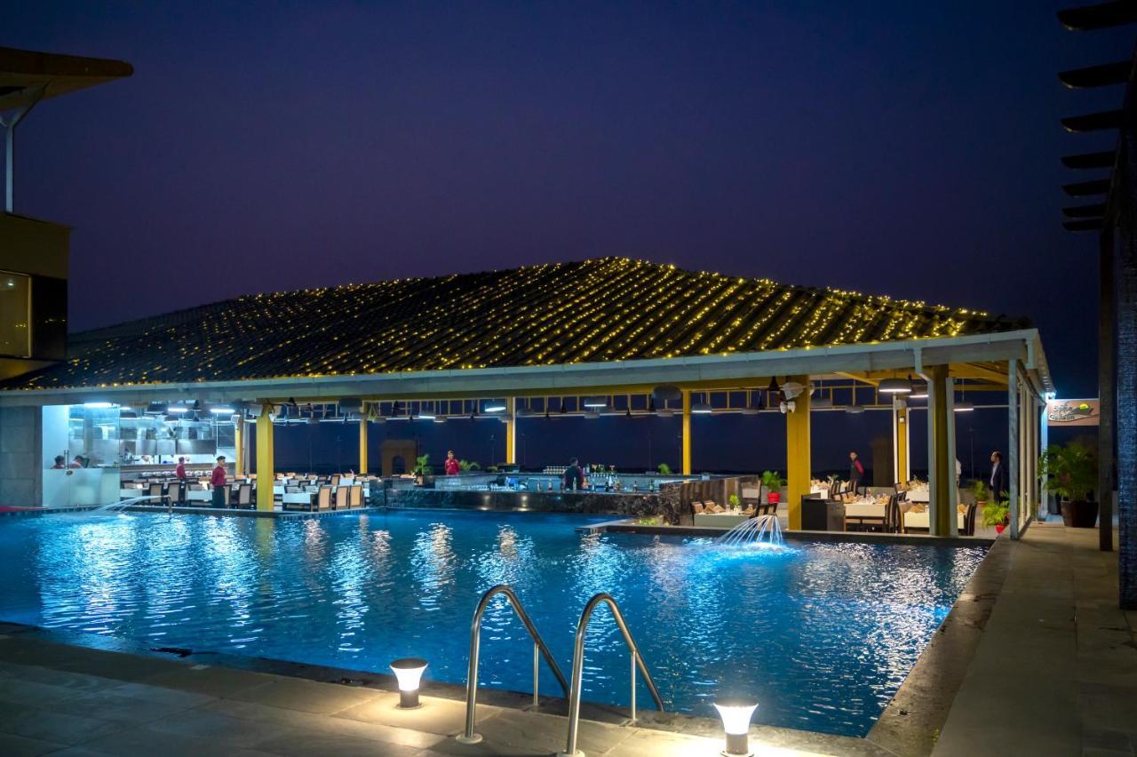 The Gold Beach Resort Daman Exterior photo