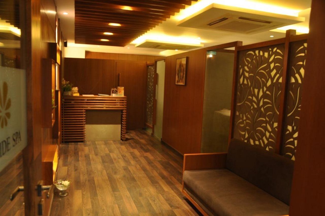 The Gold Beach Resort Daman Exterior photo