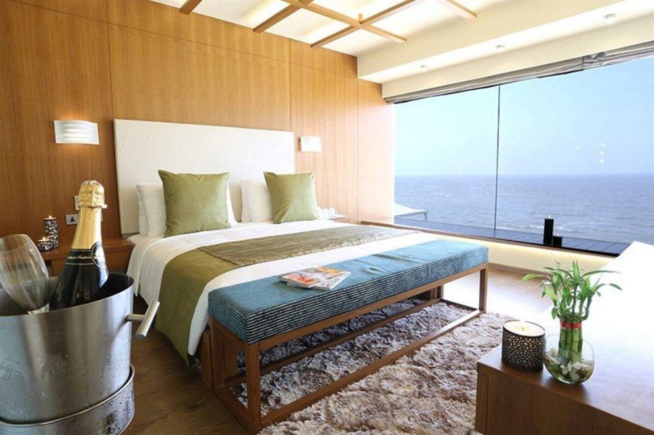 The Gold Beach Resort Daman Exterior photo