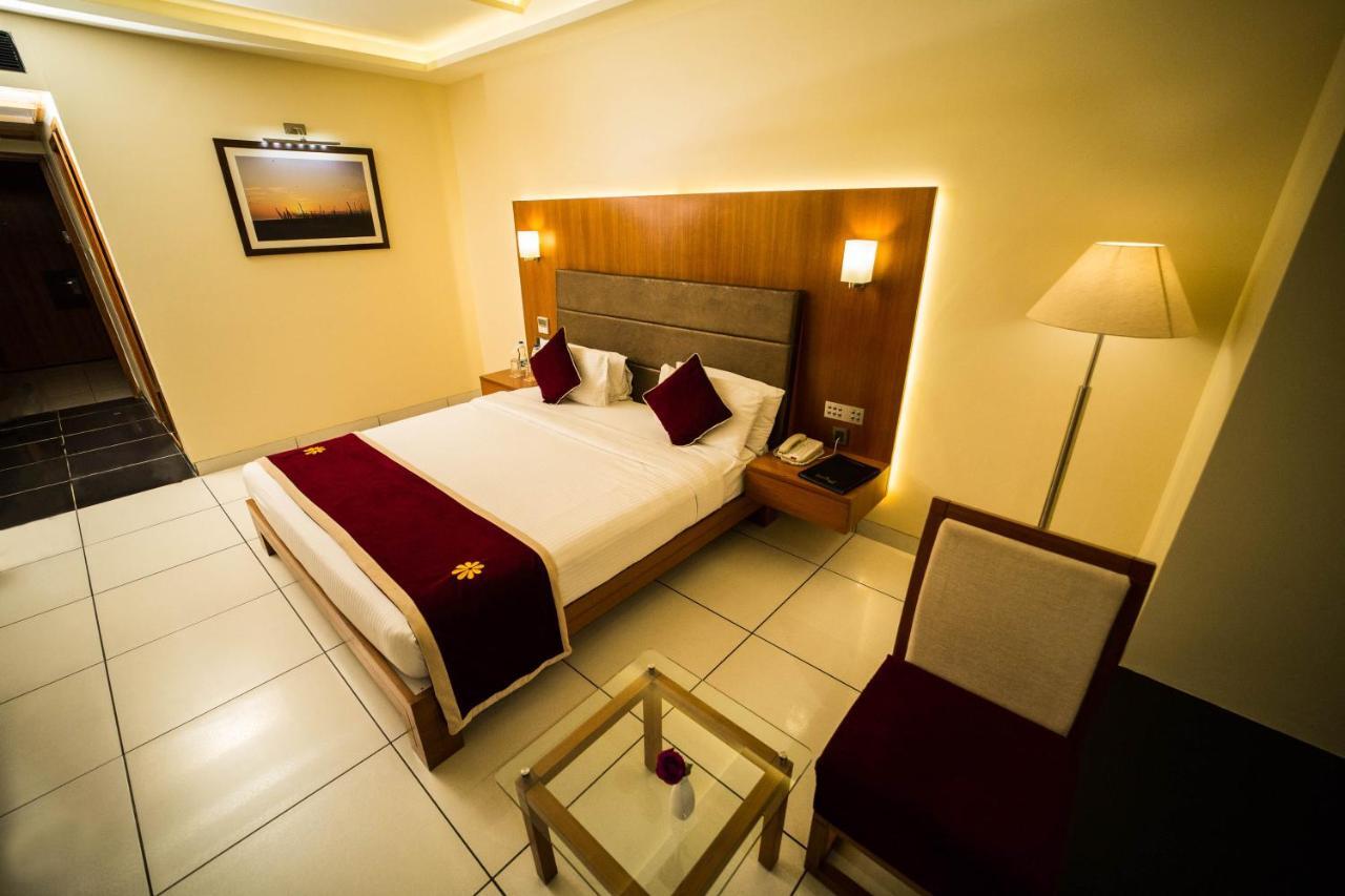 The Gold Beach Resort Daman Exterior photo